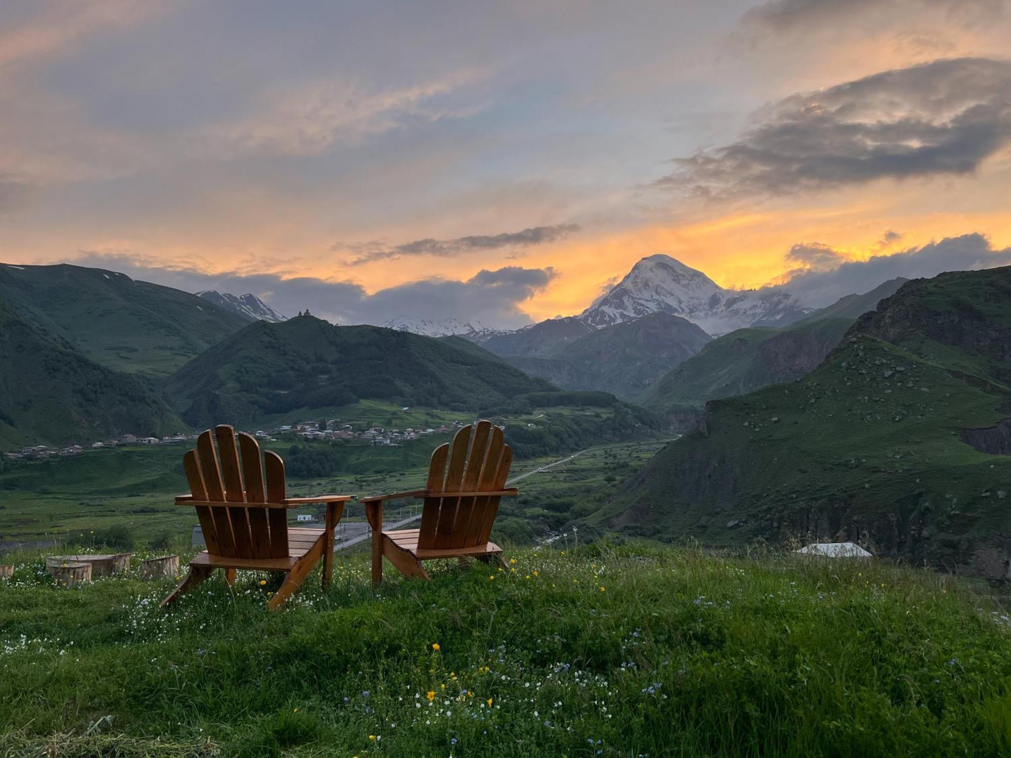 Kazbegi Hills Cottages Екстериор снимка
