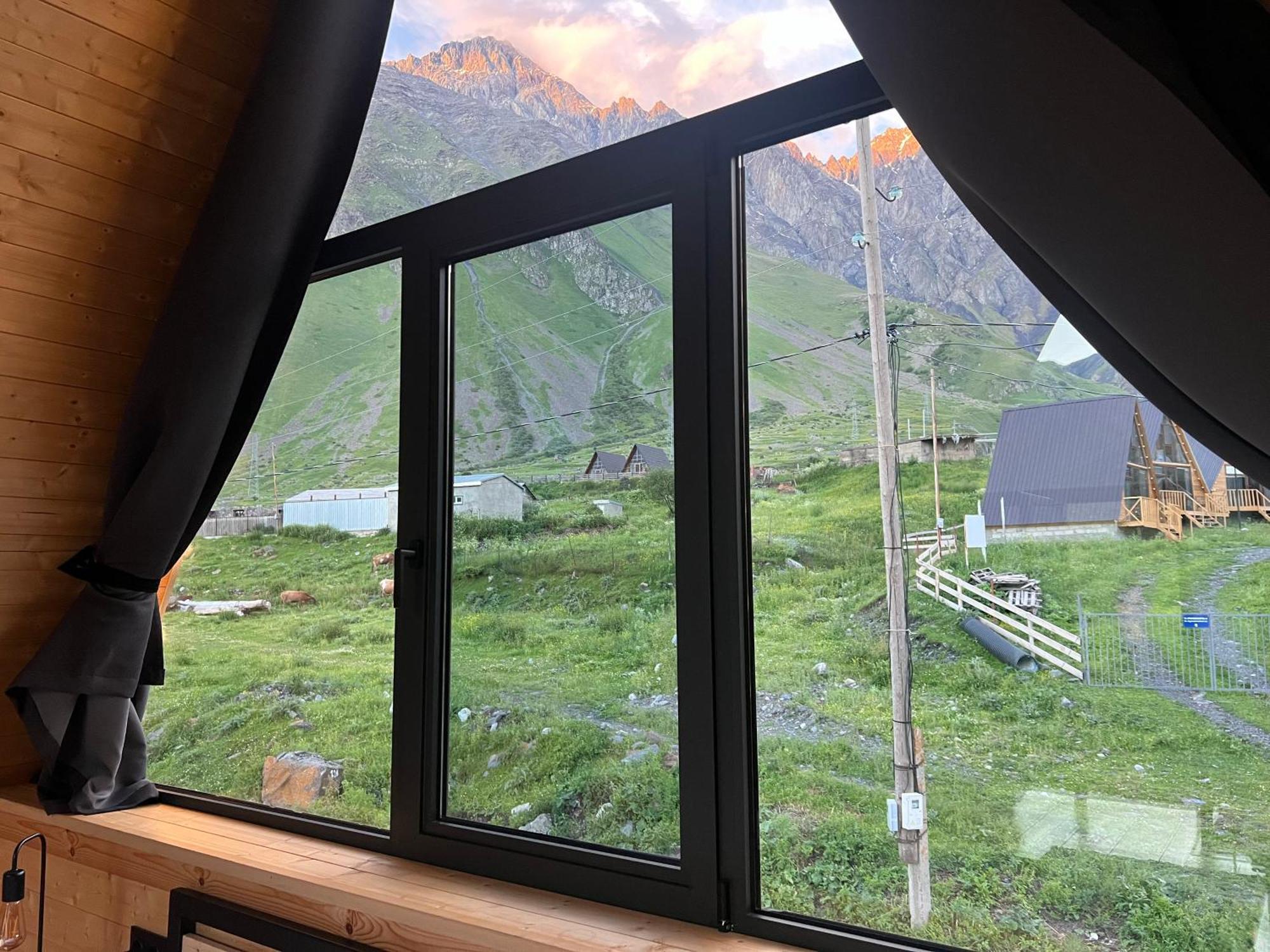Kazbegi Hills Cottages Екстериор снимка
